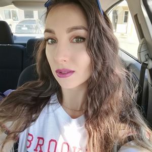 Meet your Posher, Dina